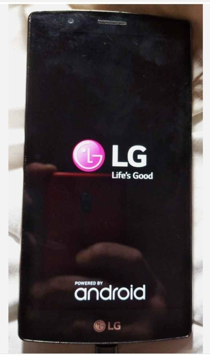 Lg cell phone very good condition