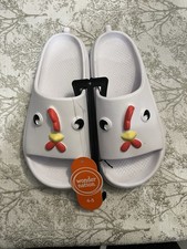 Boys Chicken Slides Size 4/5