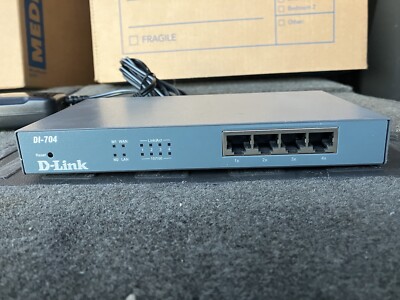 D-Link DI-704 Internet Gateway and Firewall with 4 Port Switch