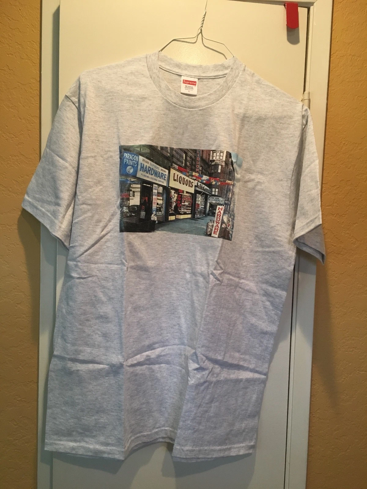 T shirt Supreme Hardware gris cendre taille L