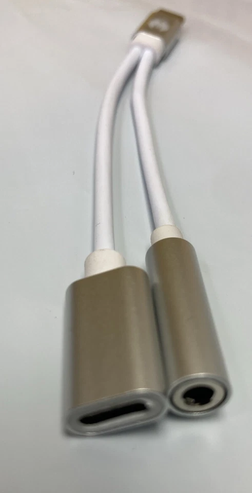 Adaptador de Auriculares Samsung, 2 en 1 USB C a 3.5mm Aux Audio Jack Plateado no 4 S23 Foto 3 de 4