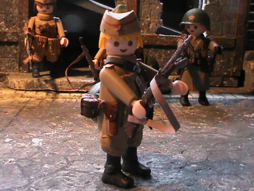 PLAYMOBIL CUSTOM CHIEF PETTY OFFICER RUSSO ( KURSK-1943) REF-0020 BIS - Foto 2 di 12