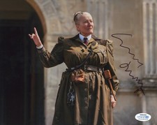 Emma Thompson Matilda Autographed Signed 8x10 Photo ACOA
