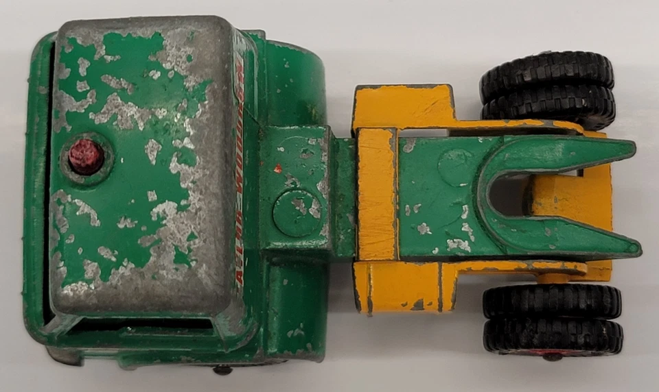 Vintage Matchbox Lesney King Size Ford Tractor Diecast Green 1969 - Image 3 of 4