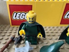 LEGO Castle Dark Green Wizard & Dark Green Queen Minifigs Kingdoms Chess 853373