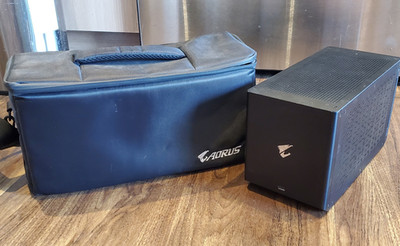 GIGABYTE AORUS RTX 2080 Ti Gaming Box   11GB GDDR6 Tested & Functional W/ Case