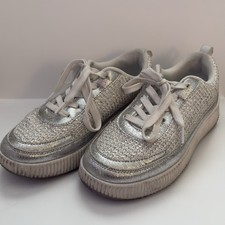 Skechers Girls Silver Glitter Lace-Up Low Top Round Toe Sneakers