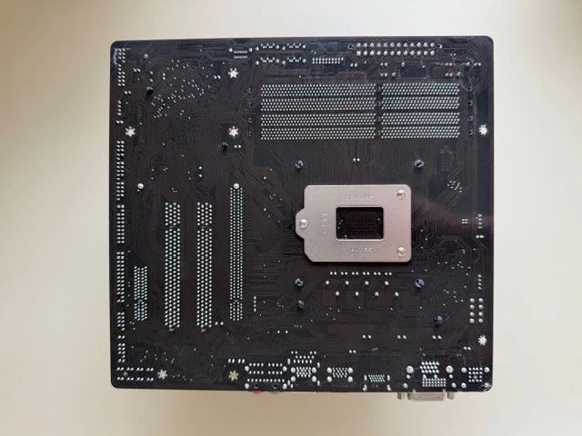 Gigabyte GA-Z97M-D3H Intel Z97 + CPU i5-4690C 3,9 GHz + 8GB RAM HX316C10FK2/8 - Bild 2 von 4