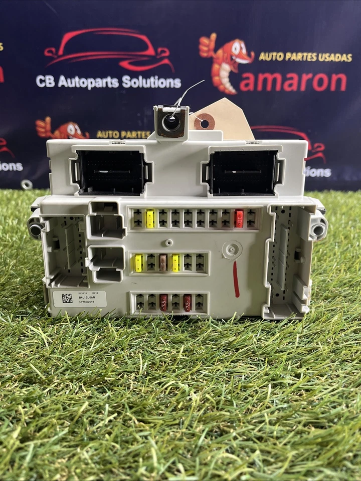 2015-2016 CHRYSLER 200 Body Control BCM 68273253AC OEM - Image 2 of 4