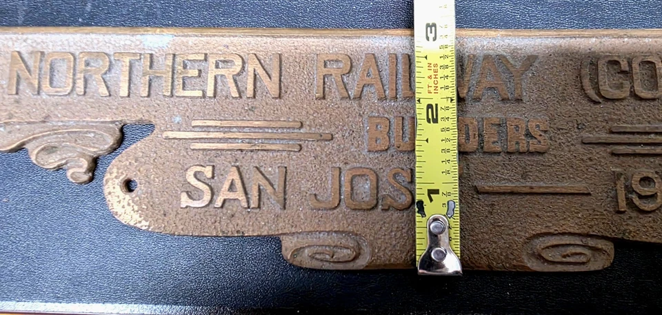 ANTIGUA PLACA DE CONSTRUCTORES DE LATÓN DEL FERROCARRIL DEL NORTE (COSTA RICA) Foto 3 de 4