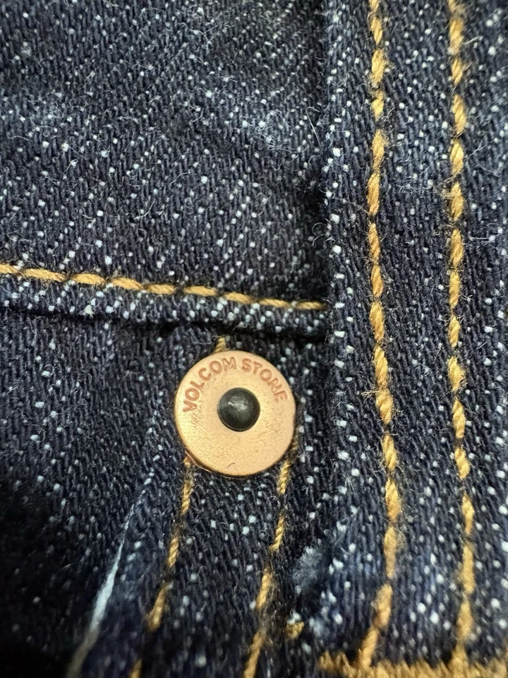 Volcom Jeans Men's 29 Solver Modern Straight Leg Low Rise Stone Wash Denim Surf - Image 4 of 4