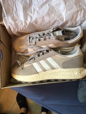 NIB Adidas Retrophy E5 size 9 mens