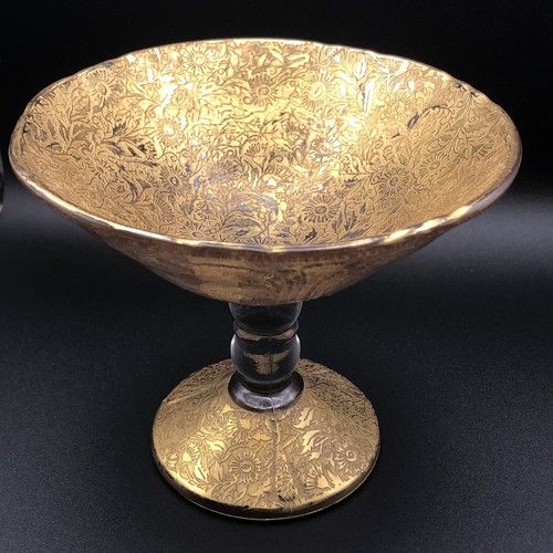 Vintage Ornate Lotus Daisy Candy Dish with Crystal Stem Smooth Back Glastonbury? - Picture 3 of 18