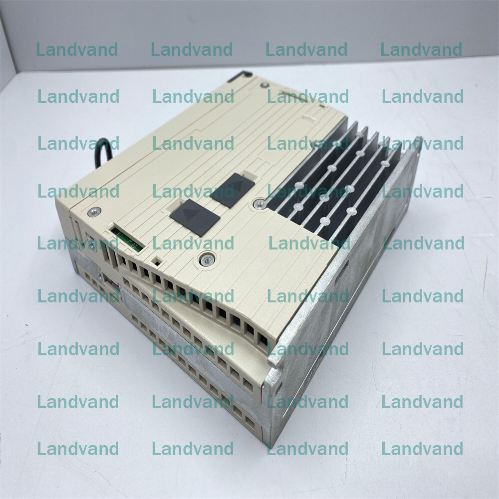 Yaskawa SGDV1R6A11B AC Servo Drive SGDV1R6A11B New In Box Fast