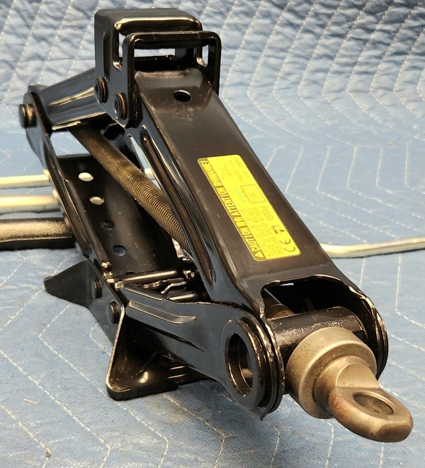 201215 OEM Toyota Prius Emergency spare Jack & tool Kit COMPLETE eBay