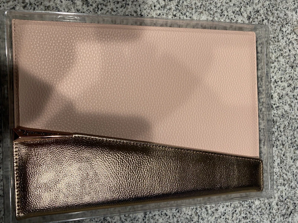 Case-Mate Edition Folio Case for Apple iPad Pro 11-inch (2018) - Rose Gold - NEW - Image 3 of 4