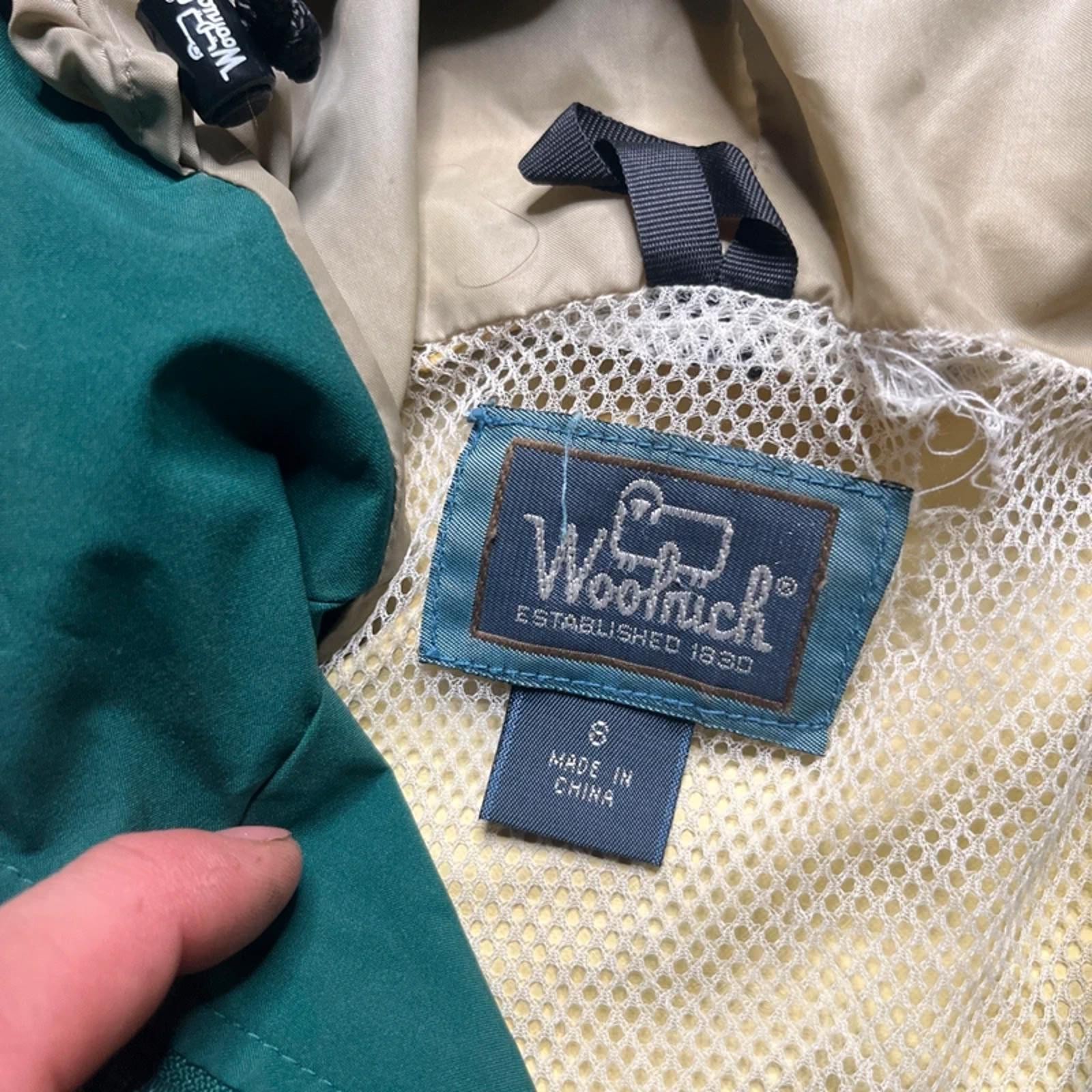 Vintage Woolrich Green Men’s Lightweight Windbreaker | S image 5