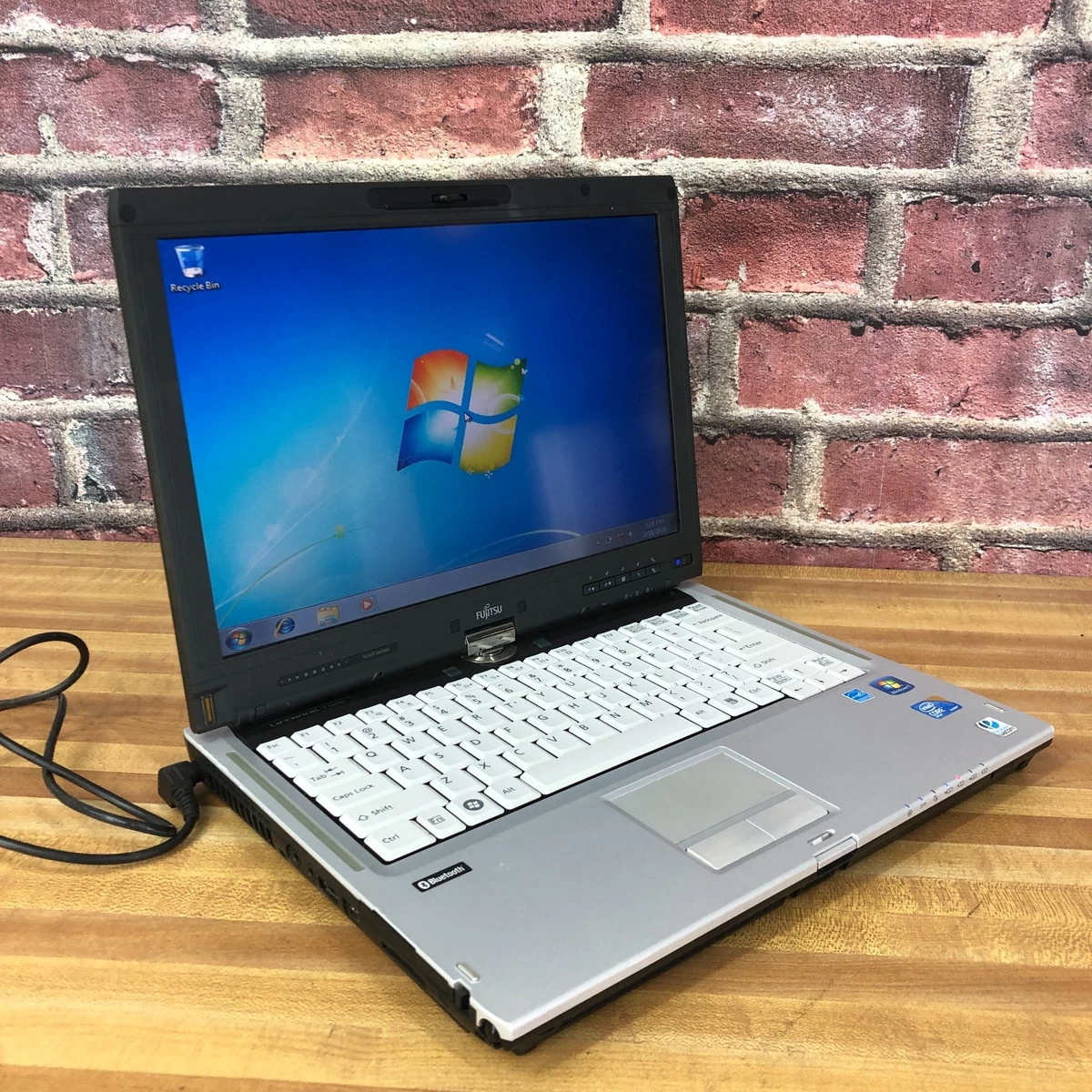 Fujitsu Windows 7 Professional Notebooks/Laptops for sale | eBay