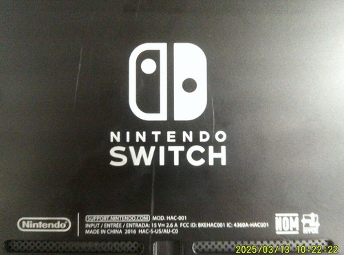 Nintendo HAC-001 32GB Switch Console - Black - Picture 8 of 12