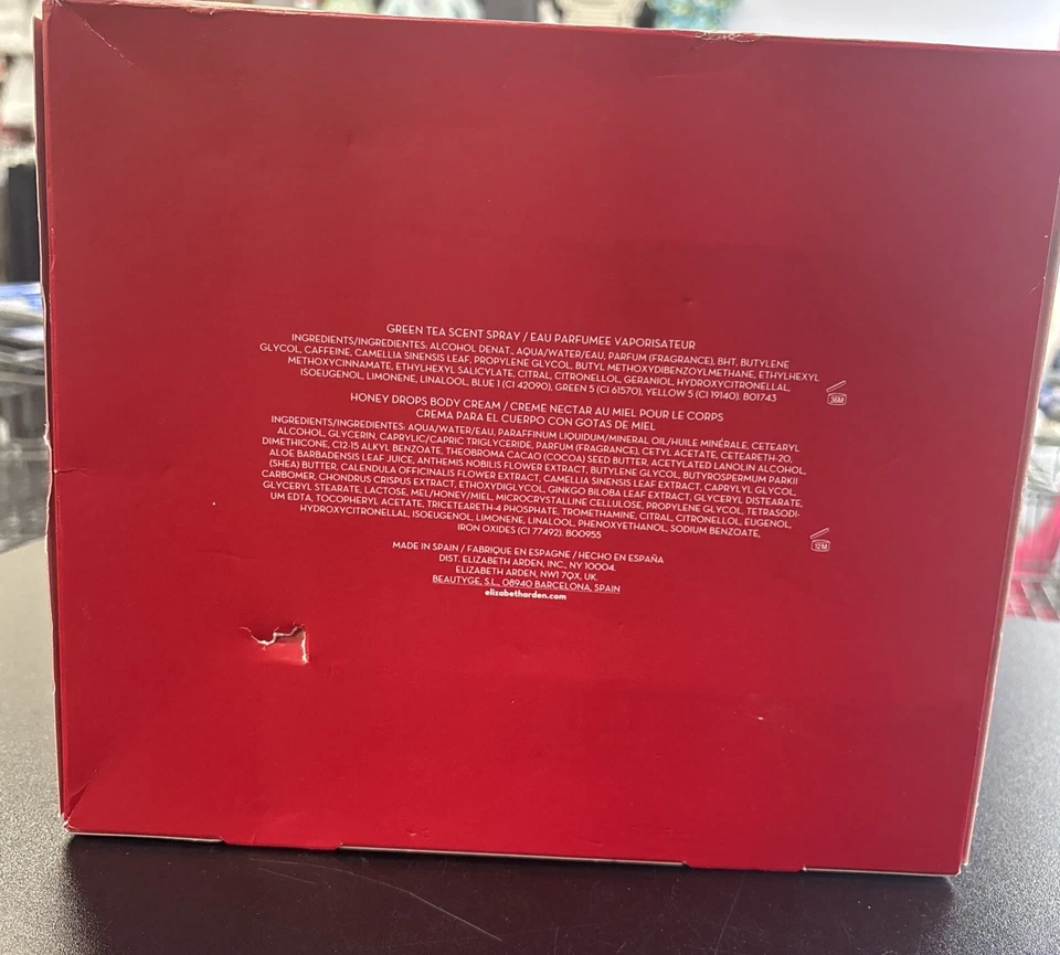 Juego de 100 ml crema corporal en spray/gotas de miel con aroma a té verde Elizabeth Arden Foto 3 de 4