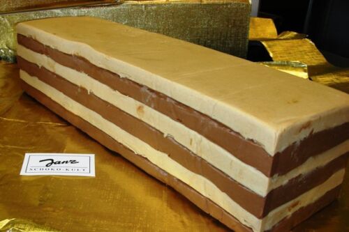 ¡Turrón de capa fina de chocolate bloque entero 2490 g de turrón de disfrute! - Imagen 1 de 1