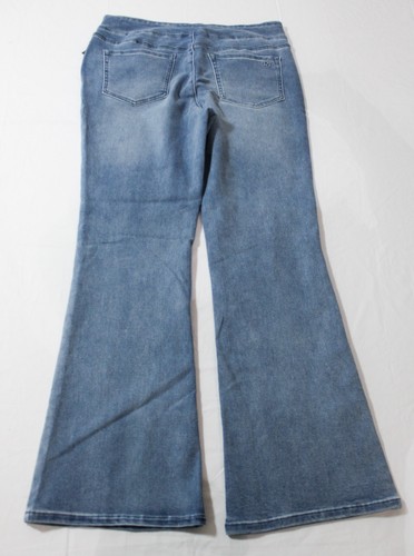 DG2 by Diane Gilman Women's Virtual Stretch Denim Flare Jean AC2 Chamber Size 14 - Picture 3 of 4