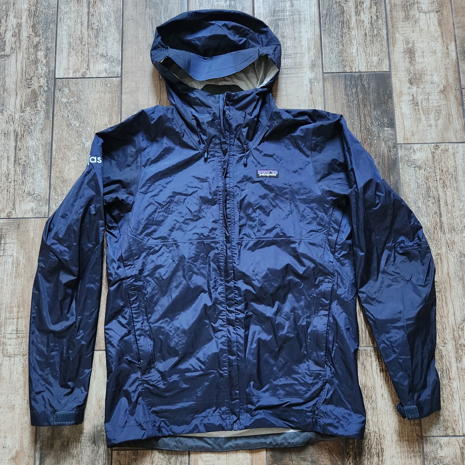 Patagonia Mens Small Torrentshell Rain Jacket Navy Blue Hooded H2No Waterproof