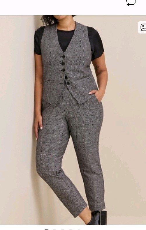 Gray Herringbone Dress Pants Flat Front Tapered Leg Pockets Women's Size Regular