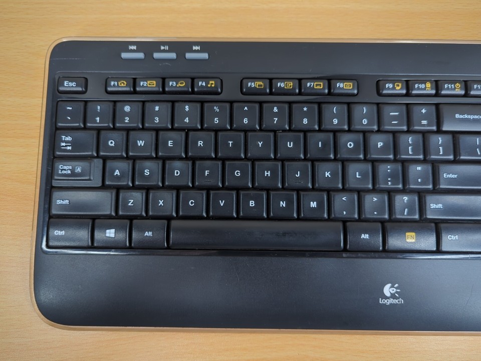 Logitech K520 Wireless QWERTY Full Size Keyboard With USB Dongle ...