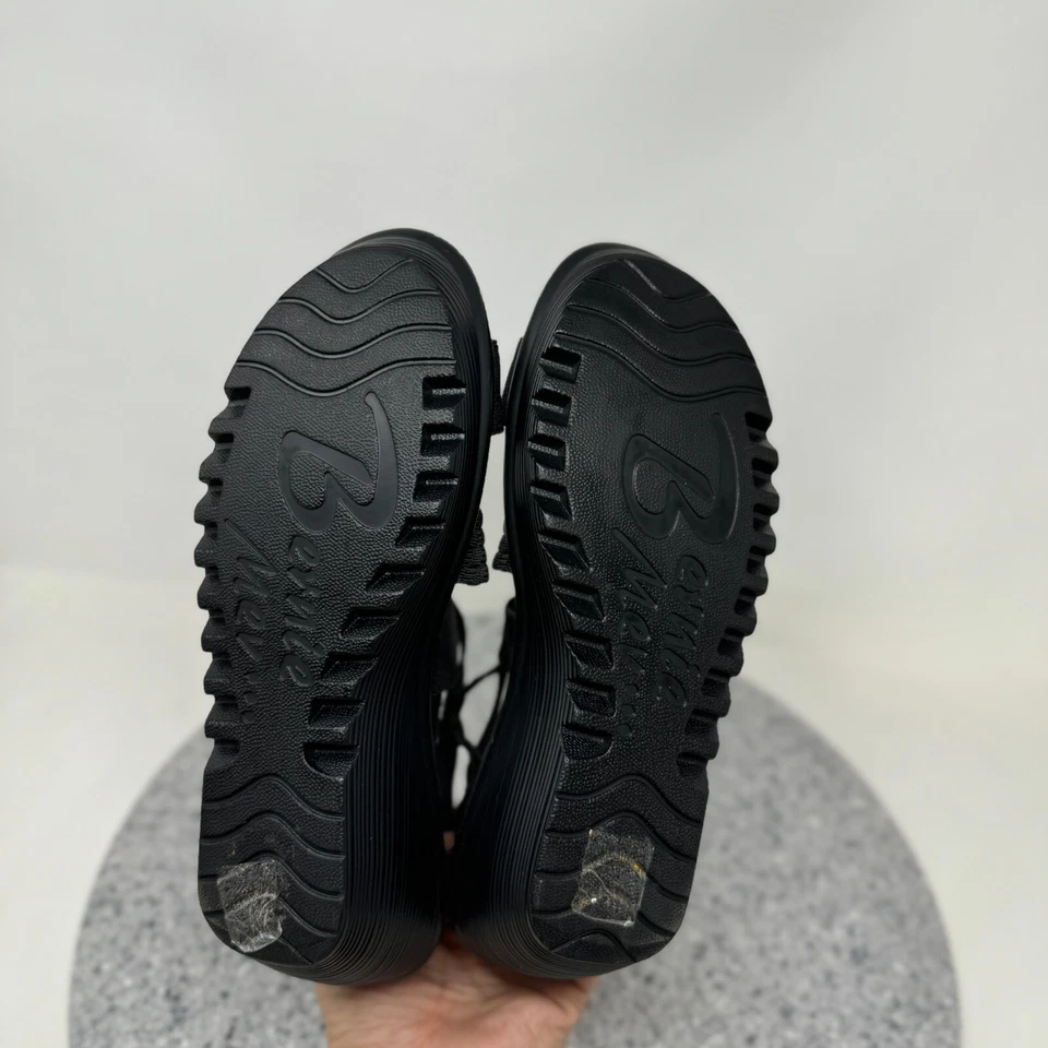 Босоножки женские Bernie Mev на танкетке 7,5 черные с ремешками сочные комфортные туфли 38 - Изображение 4 из 4