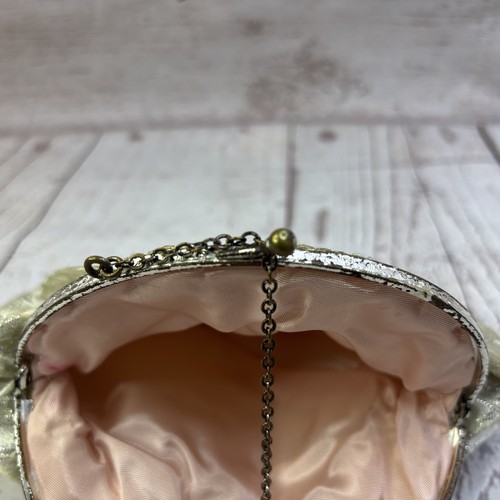 Evening Clutch Vintage Chain Handle Clasp Handbag Ivory Flowers Gold Chain Purse - Picture 11 of 18