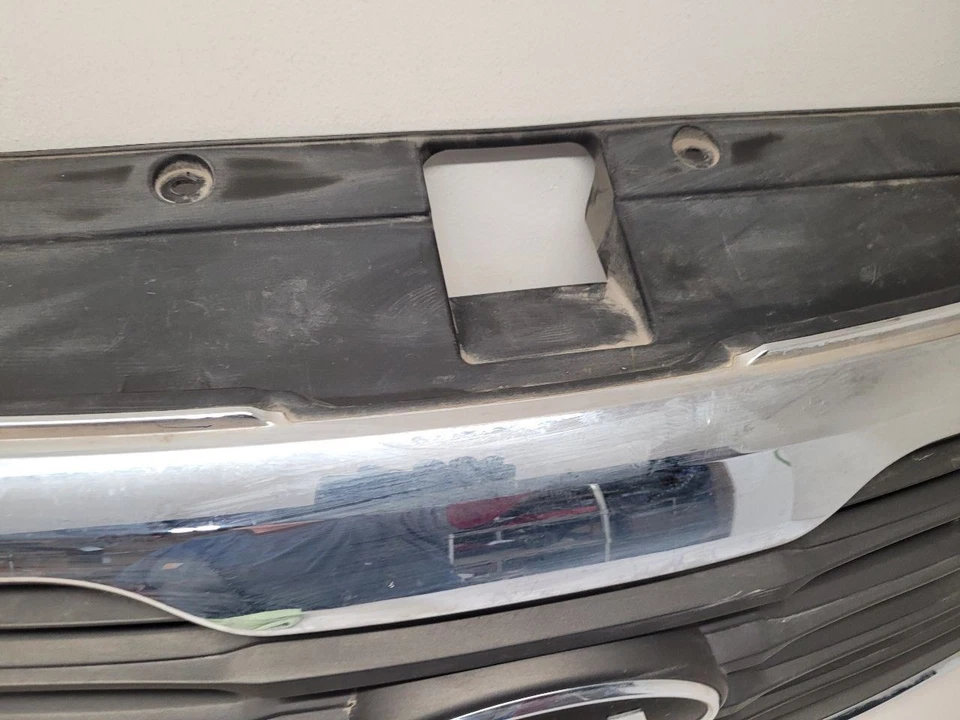 2010-2012 KIA SPORTAGE Grille Upper Chrome Surround 863503W000 10-12       Foto 4 de 4