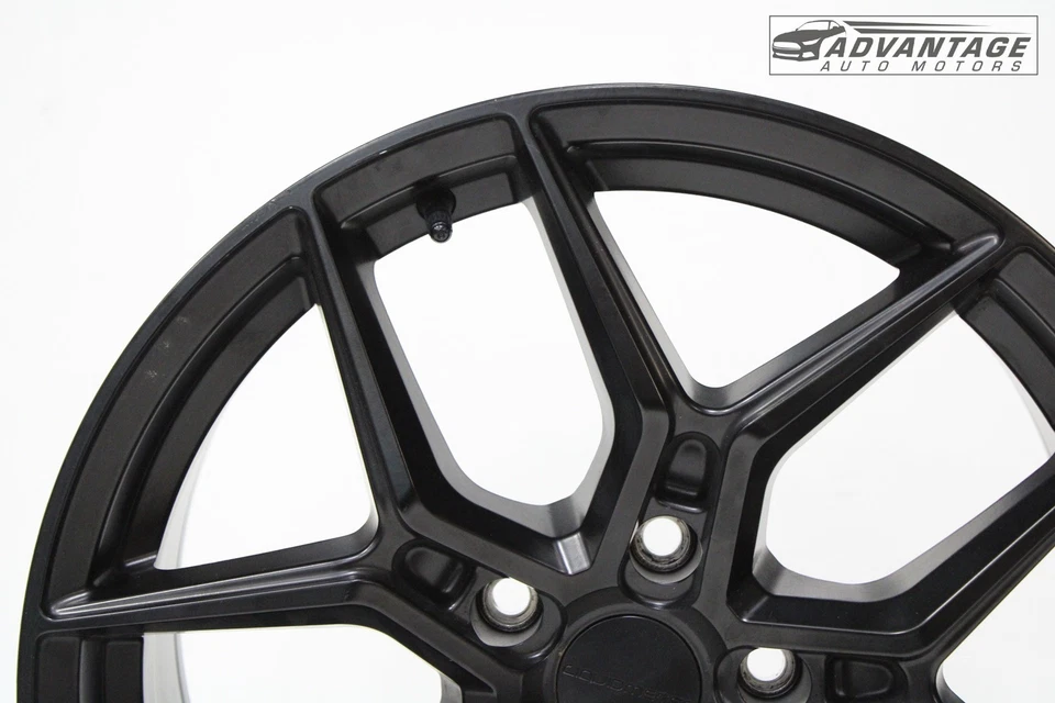 2020 CHEVROLET CAMARO WHEEL TIRE RIM 18X8.0J M2 W/ TPMS SENSOR LIQUIDMETAL - Image 4 of 4