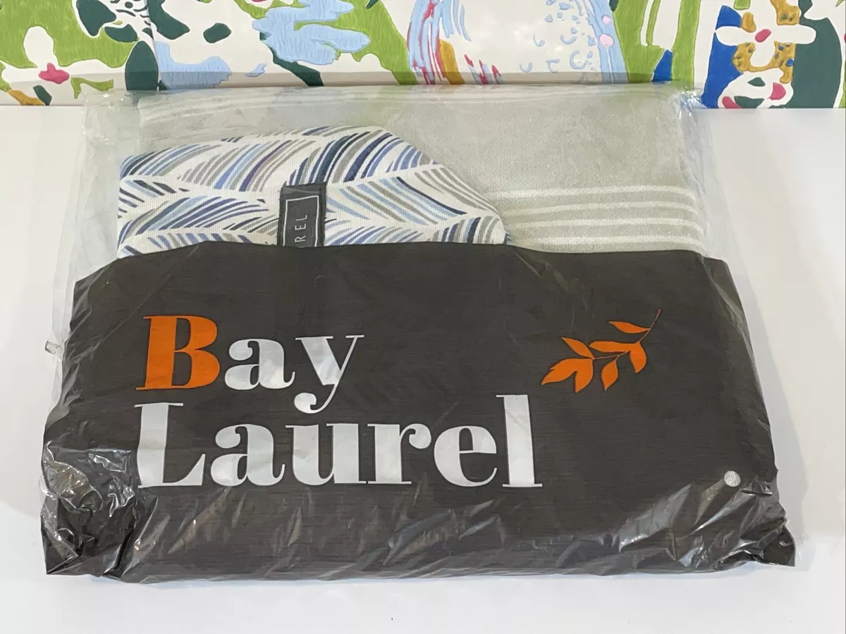 Bay Laurel Turkish Towel 39 x 71 with Eco Friendly Beach Shrinkage Travel  Bag