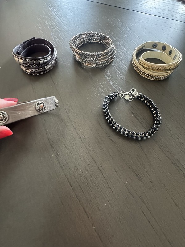 Lot Of 5 Retired STELLA & DOT Bracelets Leather Wrap Coil Ella Bardot