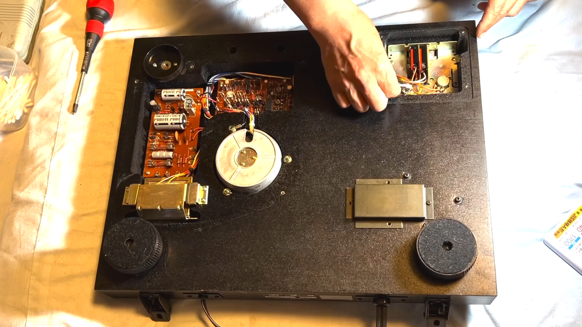 Yamaha YP-D7 Direct Drive Record Player Turntable Confirmed