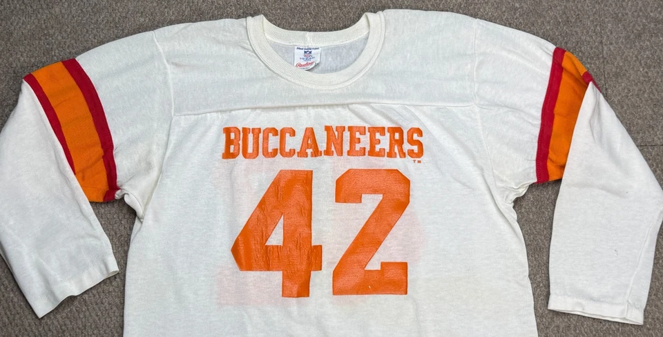 Camiseta de fútbol americano Rawlings de colección NFL Tampa Bay Buccaneers #42 talla juvenil XL (18-20) Foto 2 de 4