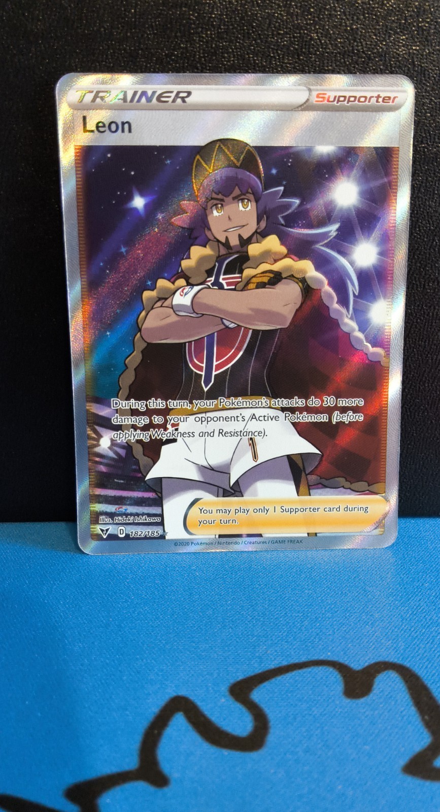 Leon (Full Art) 182/185 Swsh04: Vivid Voltage Holo
