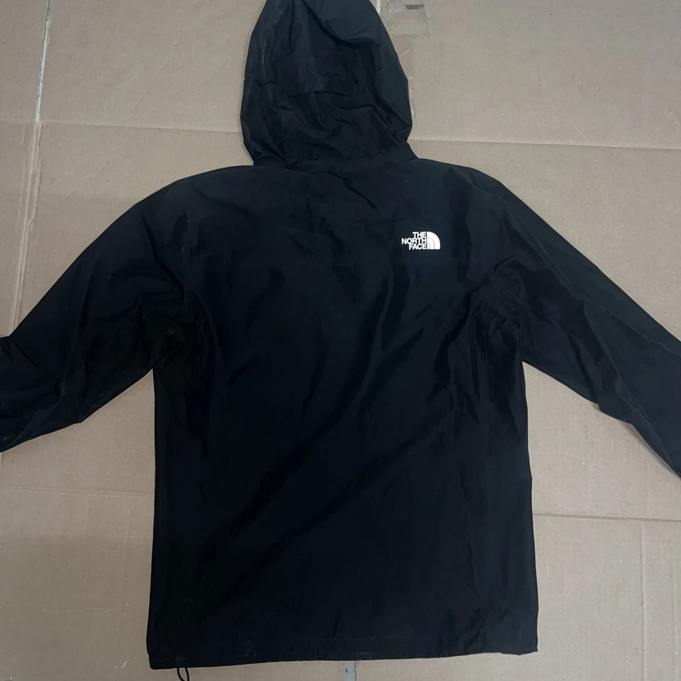 Jaqueta de chuva The North Face Futurelight impermeável com capuz tamanho médio - Imagem 2 de 4