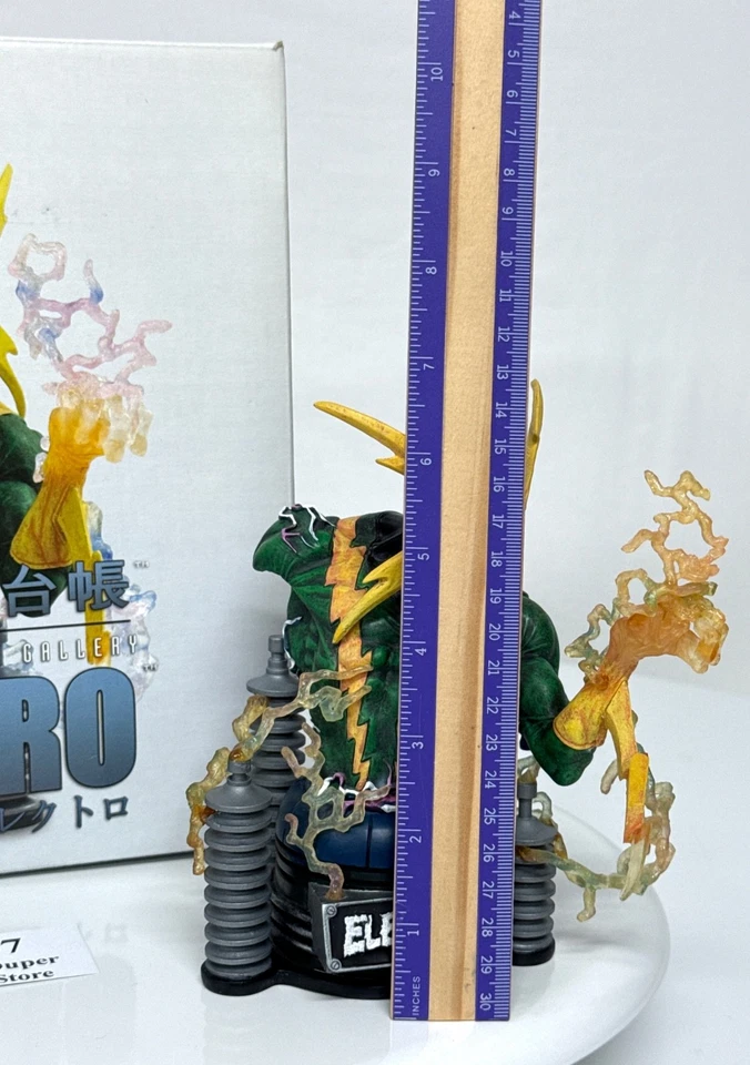 ELECTRO - Estatua - Art Asylum’s Rogues Gallery - Perno de electricidad dañado Foto 3 de 4