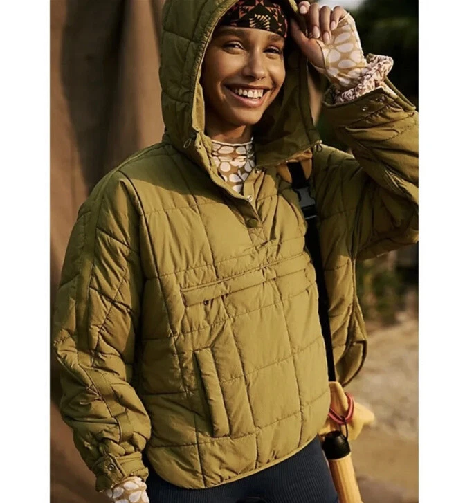 Hooded Packable Pullover