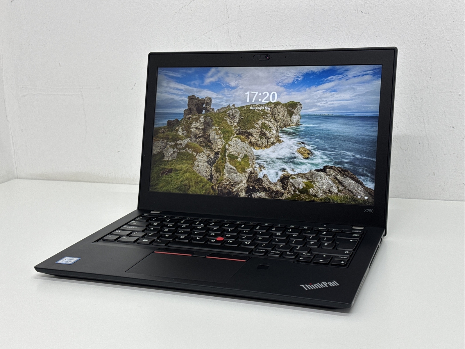 Lenovo ThinkPad X280 12,5 Core i5 8350U 1,7 GHz RAM 8 Go 256 Go Reconditionné