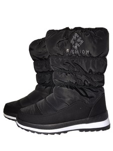 snow boots size 5.5