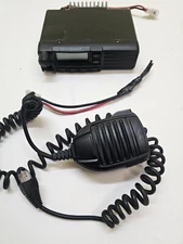 Vertex Standard VX-2200-G7-45 450-512 MHz UHF 45 Watt Two Way Radio w Mic VX2200