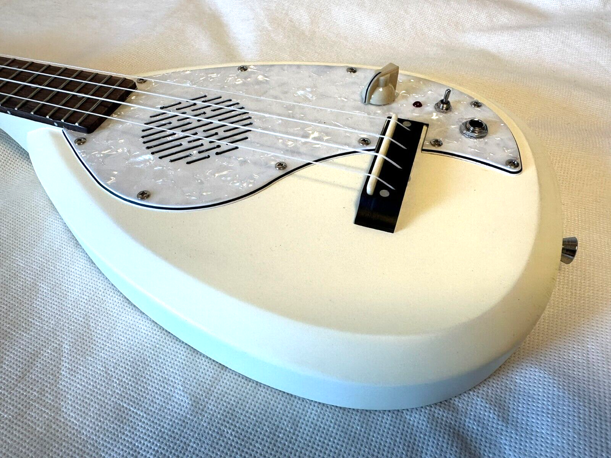 VOX ELEUKU VEU-33C Electric Ukulele Built-in Speaker White | eBay