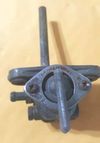 Yamaha XS1 XS2 XS500 TX500 Right Petcock 447-24500-02 (misc.1375)