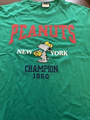 Zara x Peanuts Snoopy  New York Green Embroidered  Crossstitch T shirt Medium