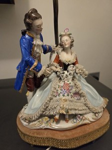 Vtg German Dresden Sitzendorf Porcelain Lace Figurine of Man & Lady w/ Dog Lamp