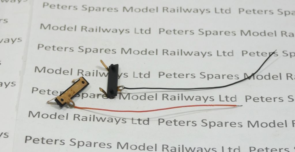 Dapol 113101 B4 OO Gauge Pickups & Mountings