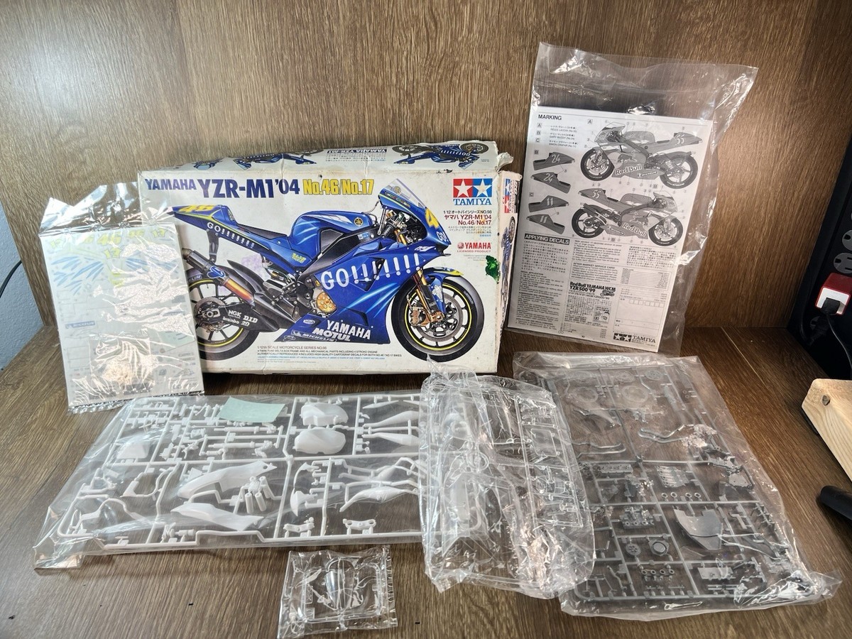 Misc Lot Tamiya Yamaha YZR-M1 '04 No. 46/No. 17 1/12th Motorcycle